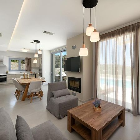Diamond Dream Villa Kamilari Ngoại thất bức ảnh